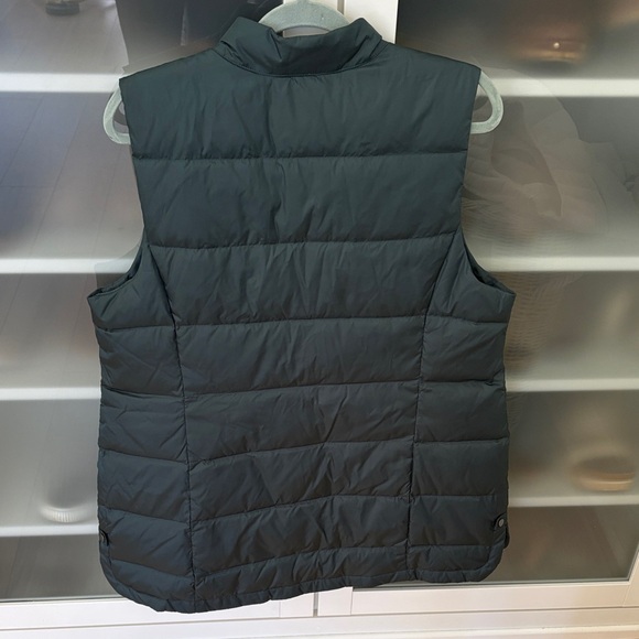 NWT J. Jill Evergreen Puffer Vest - Picture 6 of 9